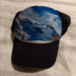 The North Face Black and Blue Mountain Cap